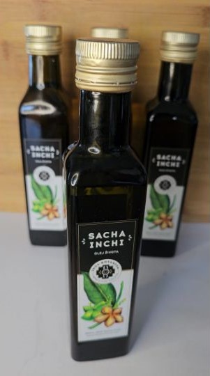 Olej Sacha Inchi s orechom Sacha Inchi